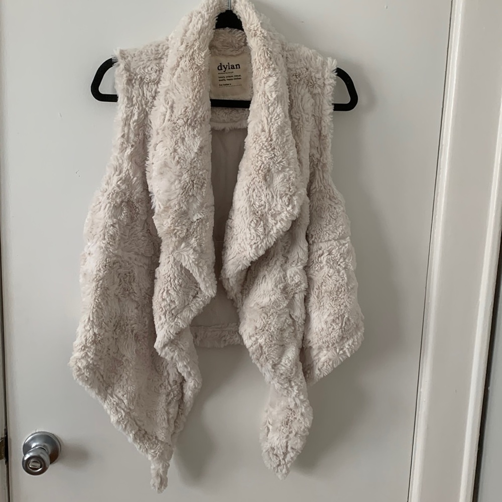 Dylan faux fur vest